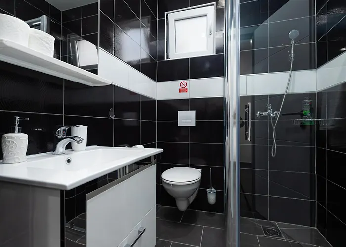 Gostinjska kuća And Flora