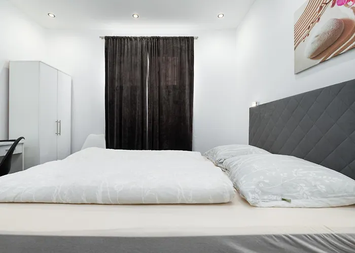 And Flora Gostinjska kuća 3*