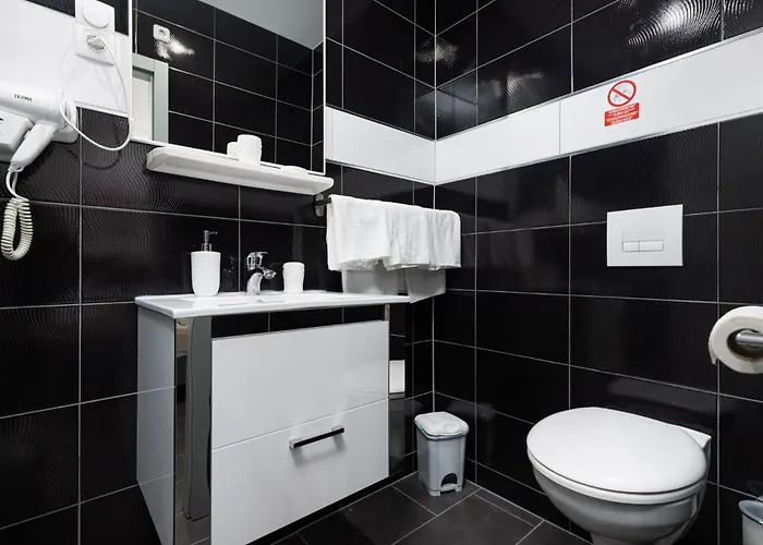 And Flora Gostinjska kuća 3*