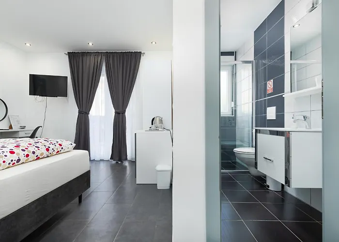 Gostinjska kuća And Flora Porec