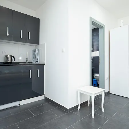 Guest house And Flora 3*